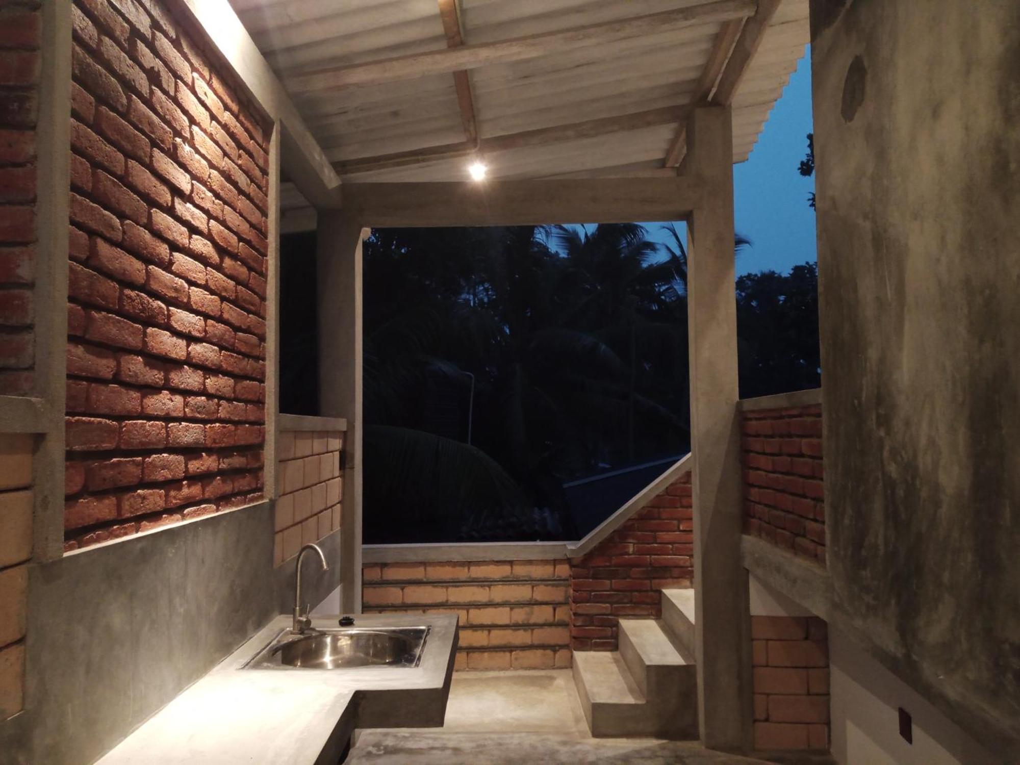 Hotel The Brick Wonder Habaraduwa Central Esterno foto